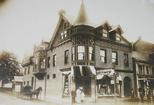 Eisenhart family in front of Eisenhart Drugs